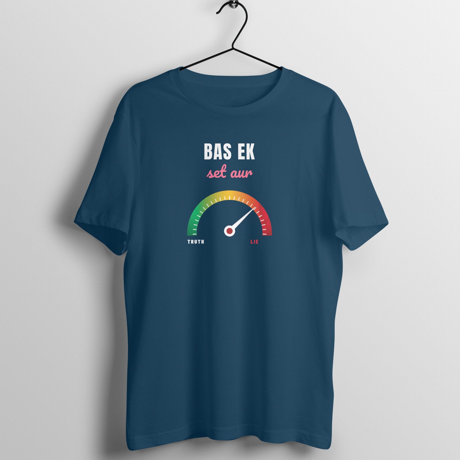 Bas Ek Set Aur box fit gym t shirt for women in Navy Blue, front view